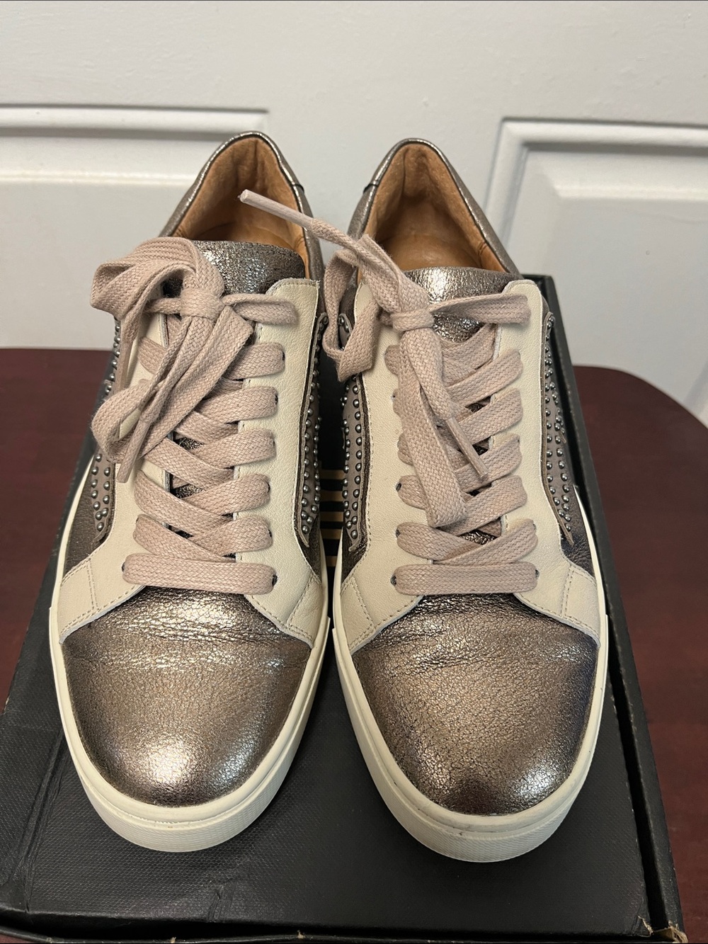 FRYE Ivy Logo Patch Low Golden Size 7.5M